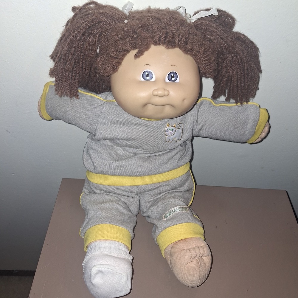 Vintage 80s Cabbage Patch Kids Doll Gray Kitty Sweatsuit Brown Hair Blue Eyes